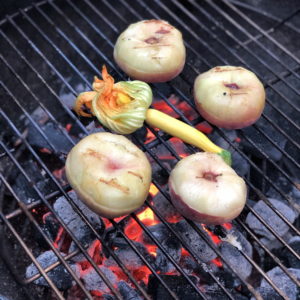 pêches roties au barbecue